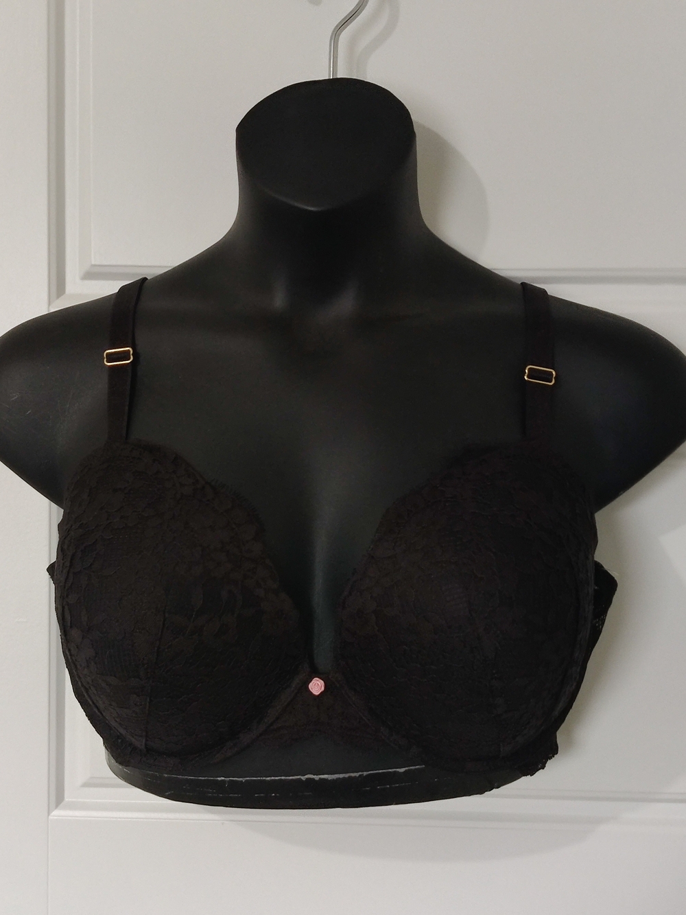Victoria's Secret Dream Angels Push-Up Bra Size 44C NWOT